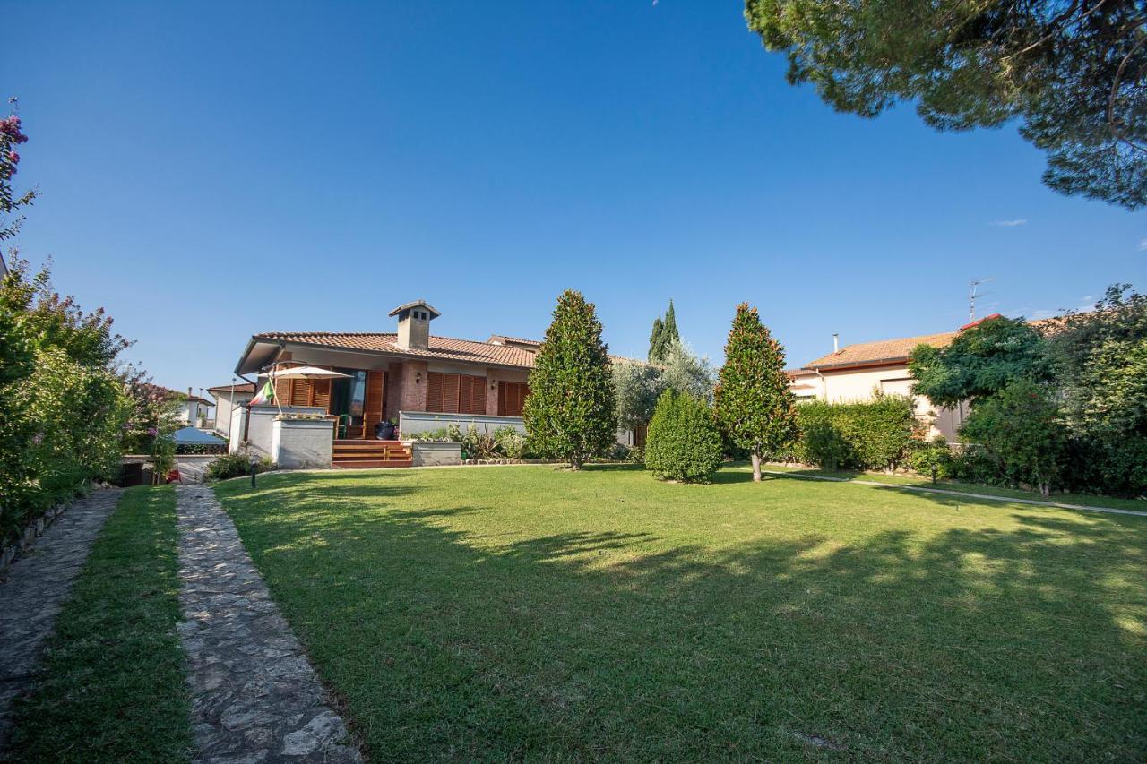 Villa Orsini - A Retreat In Pisa - Food And Relax Екстер'єр фото